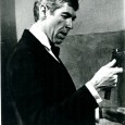 James COBURN (1928/2002) Les 7 Mercenaires, La Grande Evasion, Il était une fois la Révulution, La Bataille de Midway…….. Photo noir et blanc « Notre Homme  Flint » avec signature autographe au […]